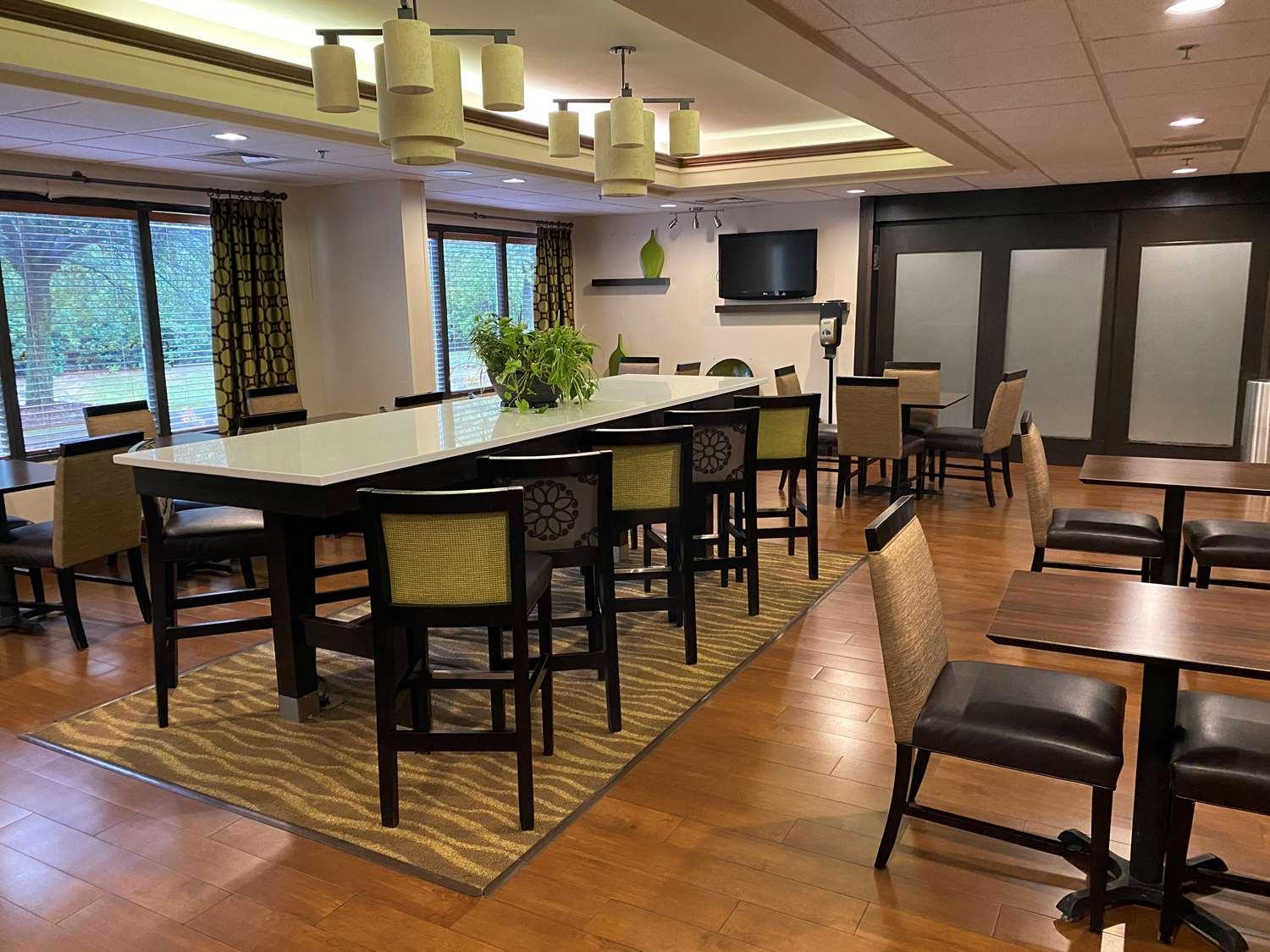 Best Western Plus Lexington Inn Exterior photo